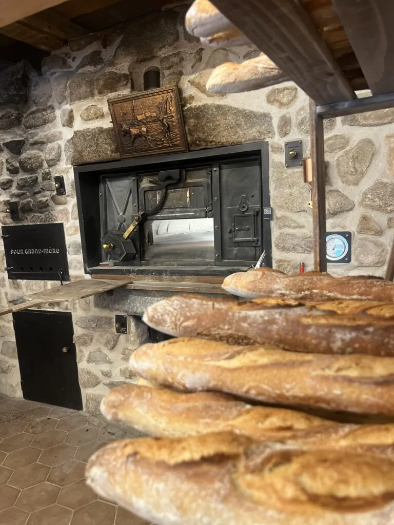 four grand mere realisations boulangerie l'ancienne